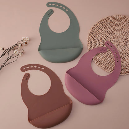 Color Kids 1PCS Silicone Baby Bib Adjustable Waterproof Feeding Bib BPA Free Soft Drool Bib Newborn Essentials Saliva Towel